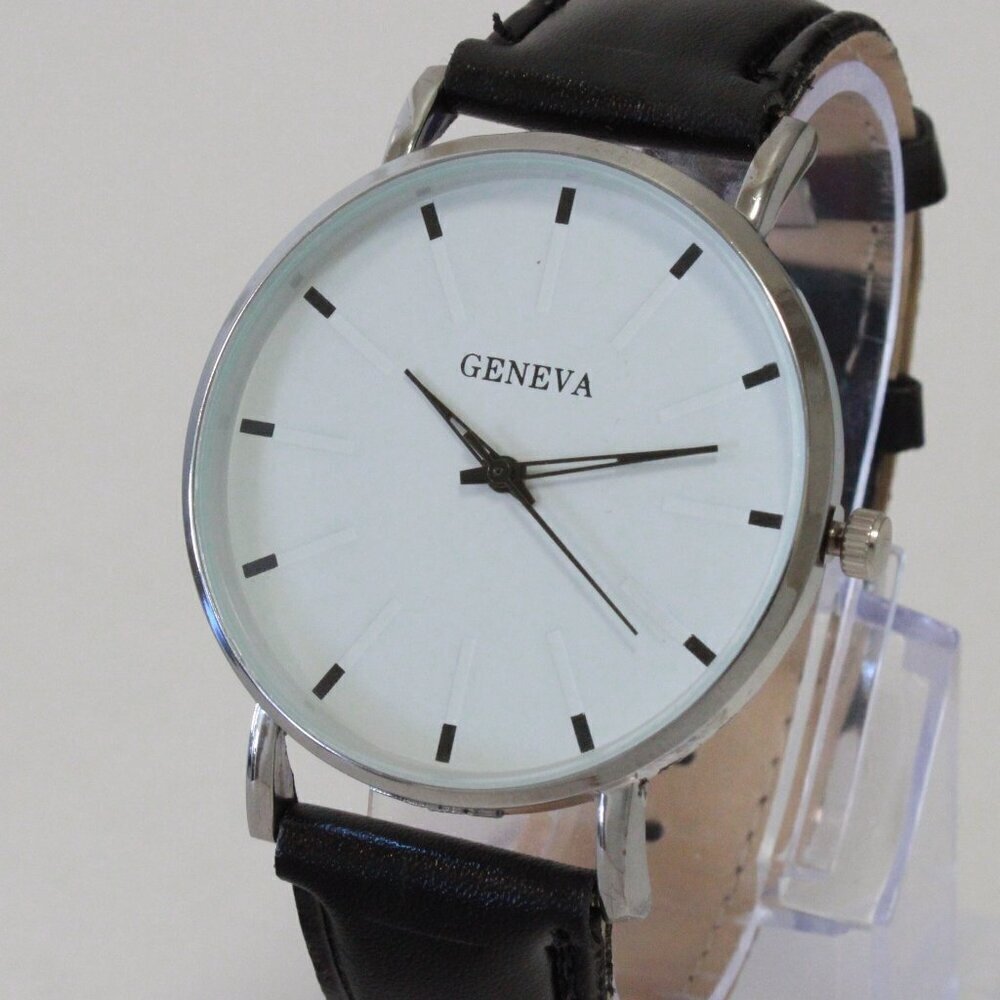Men's Minimalist Fashion Watch Silver Case White Dial Black Strap 40mm